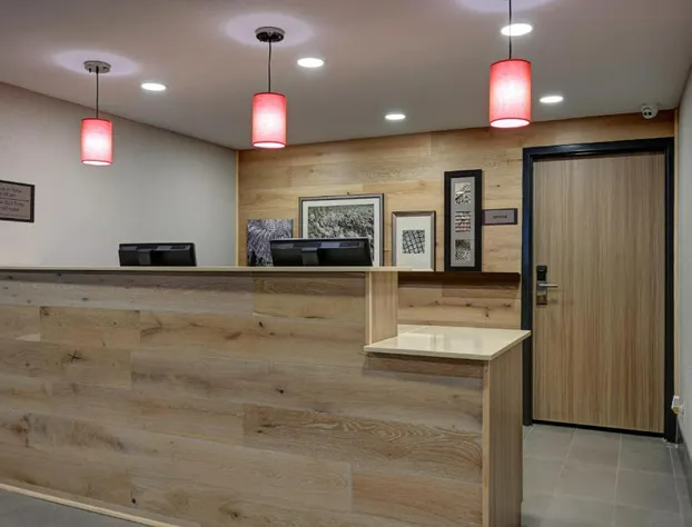 Country Inn & Suites by Radisson, Pierre, SD hotel detail image 4