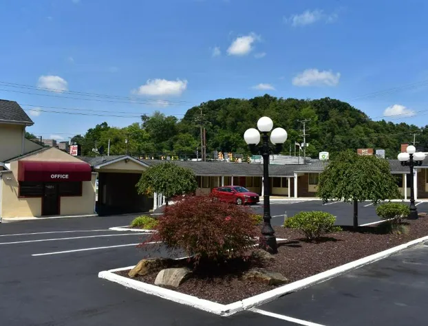 South Hills Motel hotel detail image 2