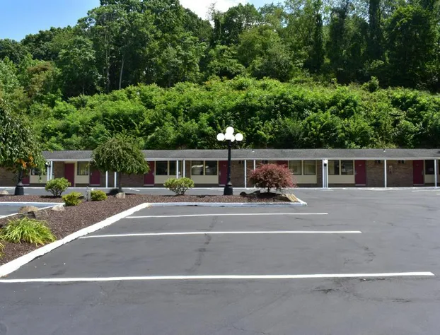 South Hills Motel hotel detail image 4