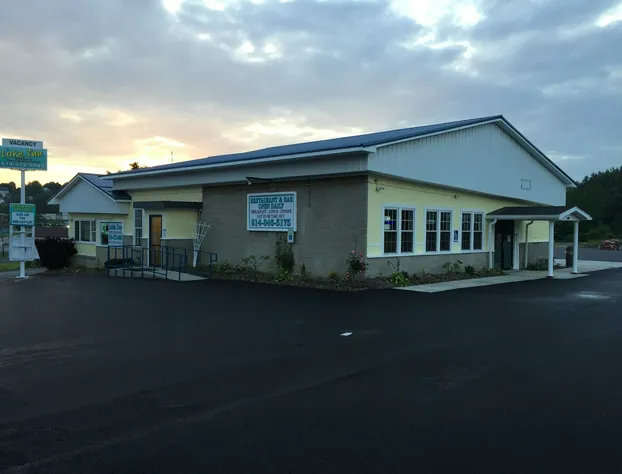 Lake Inn and Restaurant hotel detail image 2