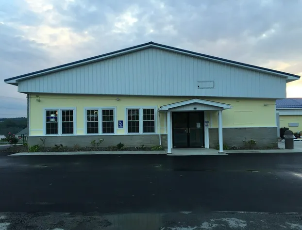 Lake Inn and Restaurant hotel detail image 2