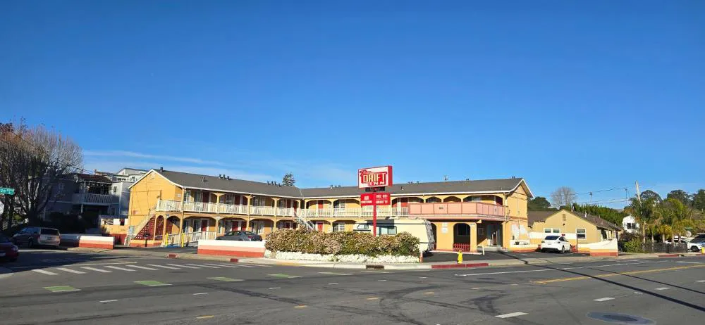 Drift Inn hotel hero