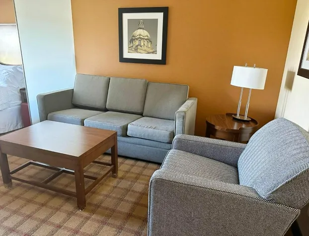 Four Points By Sheraton Edmonton Gateway hotel detail image 1