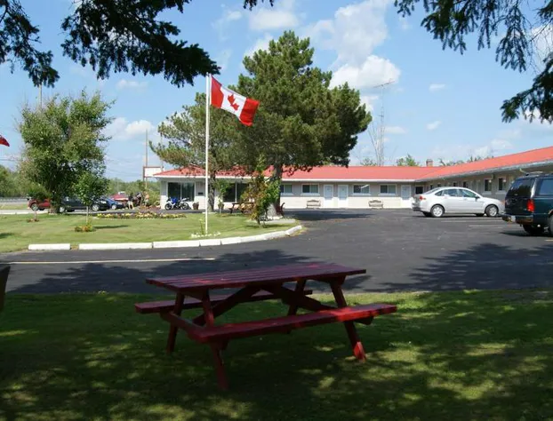 Blue Jay Motel hotel detail image 1