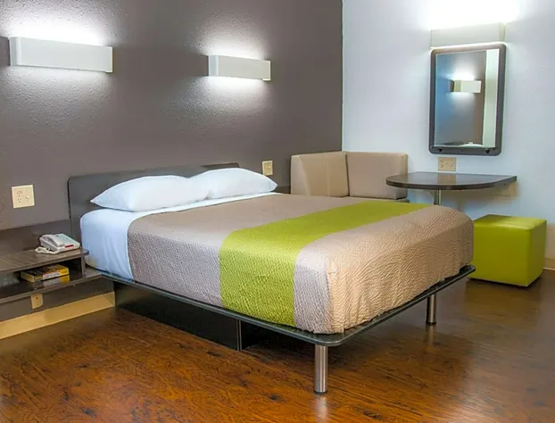 Studio 6 San Antonio, TX - Lackland AFB hotel detail image 4