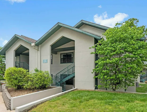 Branson Cozy Bungalow in Premier Location! hotel detail image 1