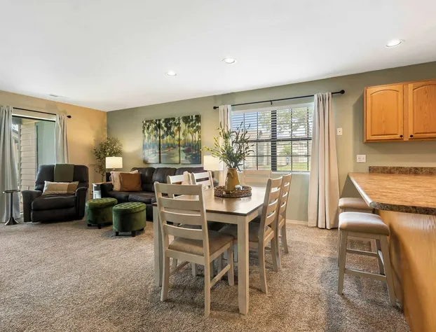 Branson Cozy Bungalow in Premier Location! hotel detail image 3