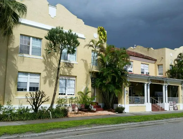 Seminole Inn hotel detail image 1