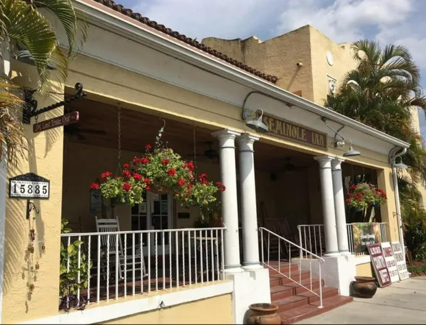 Seminole Inn hotel detail image 2