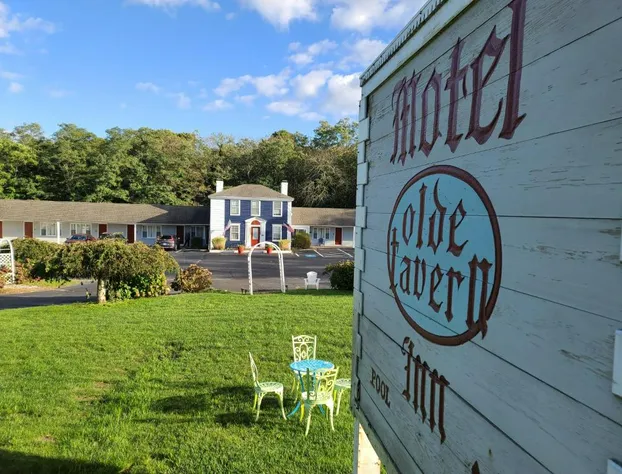 Olde Tavern Motel And Inn hotel detail image 1