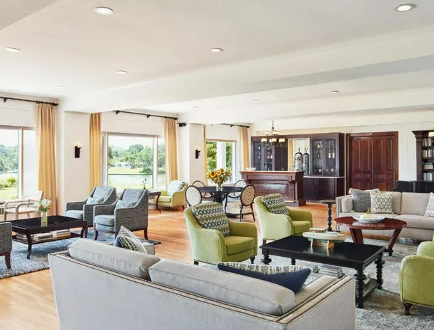 The Tides Inn hotel detail image 4