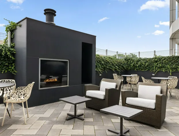 Residence Inn New York The Bronx At Metro Center Atrium hotel detail image 2