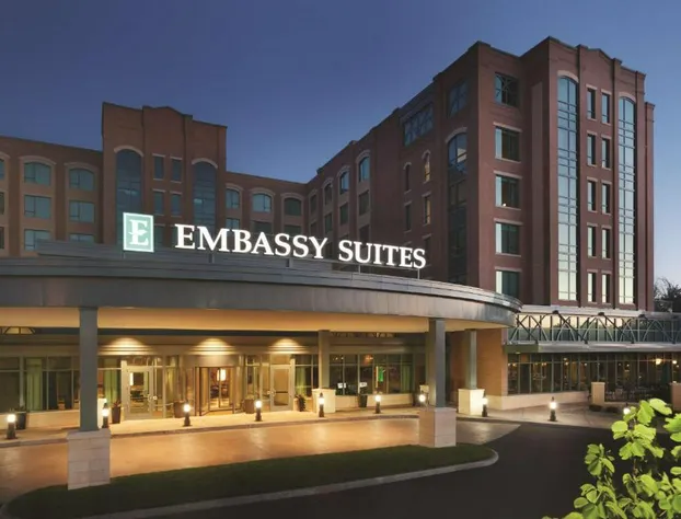 Embassy Suites Saratoga Springs hotel detail image 1