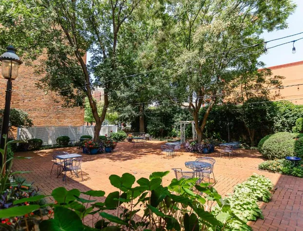 1840s Carrollton Inn hotel detail image 1