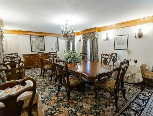 1840s Carrollton Inn hotel detail image 4