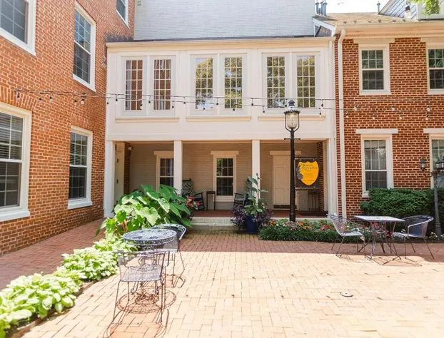 1840s Carrollton Inn hotel detail image 2