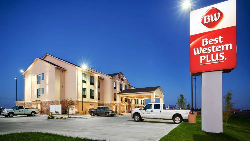 Best Western Plus Stevens County Inn hotel hero
