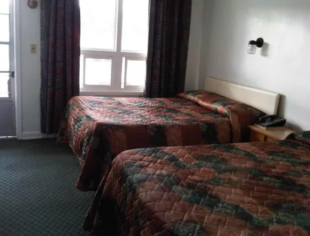 Pleasant Manor Motel hotel detail image 2