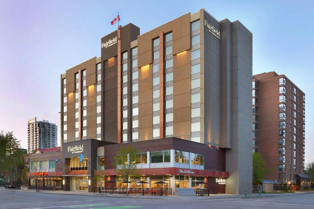 Fairfield Inn & Suites by Marriott Calgary Downtown hotel hero