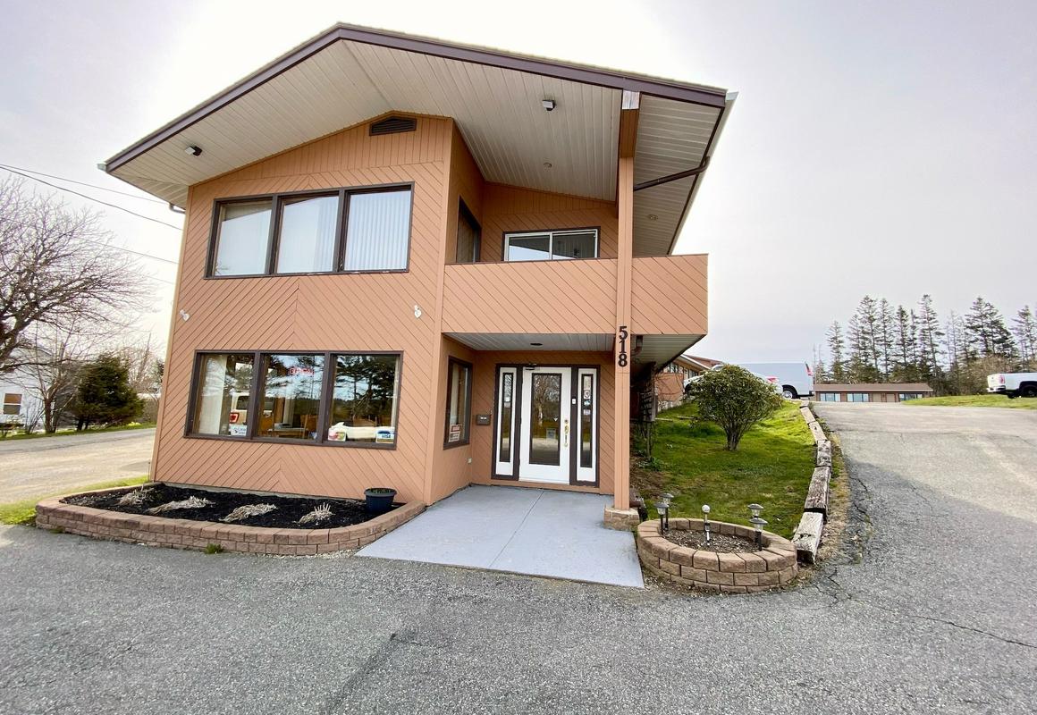 New Age Inn - Voyageur hotel hero