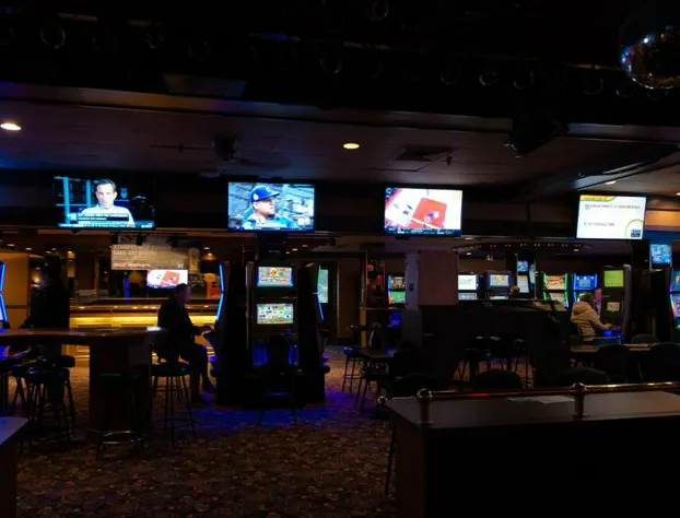 Assiniboine Gordon Inn on the Park hotel detail image 4