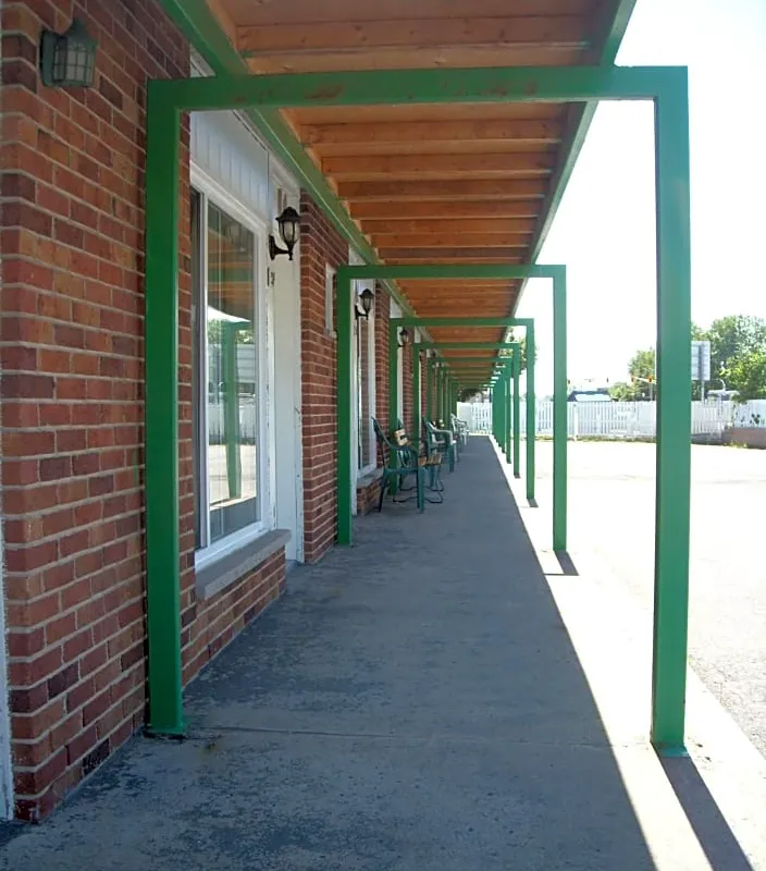 Motel Montreal hotel hero