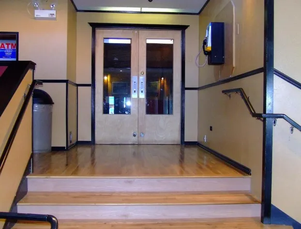 Yukon Inn hotel detail image 4