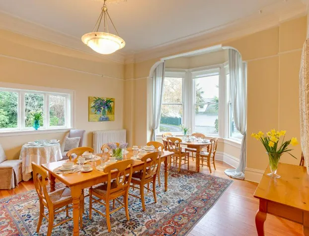 Fairholme Manor hotel detail image 2