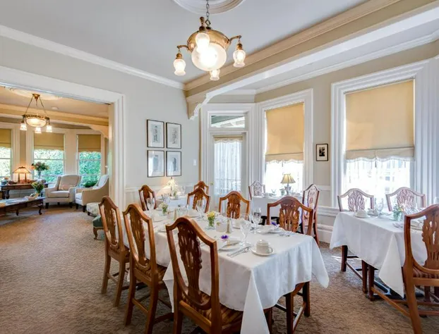 O Canada House hotel detail image 4