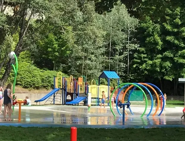 The Revelstoke Gateway Inn hotel detail image 4