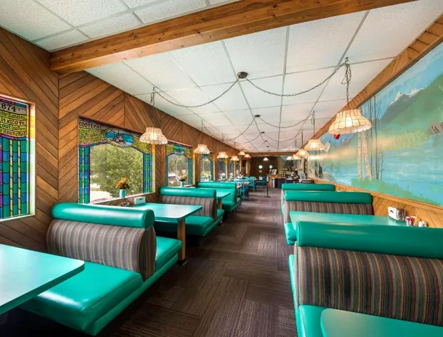 Stoke Hotel SureStay Collection by Best Western hotel detail image 2