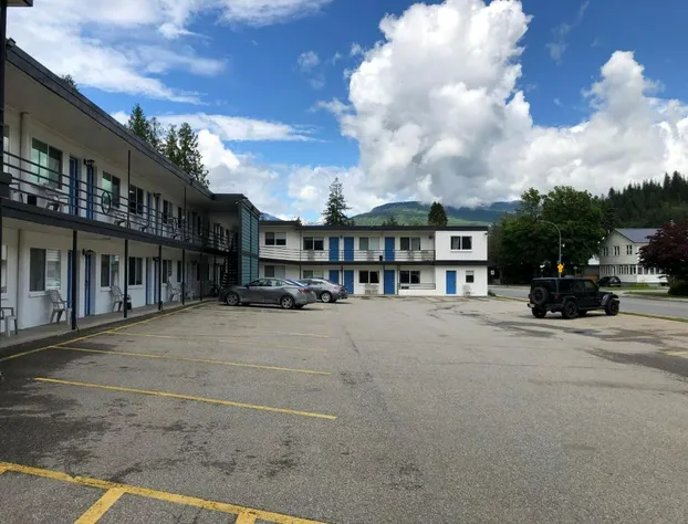 Revelstoke Lodge hotel detail image 2