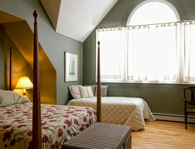 Ye Olde Argyler Lodge hotel detail image 2