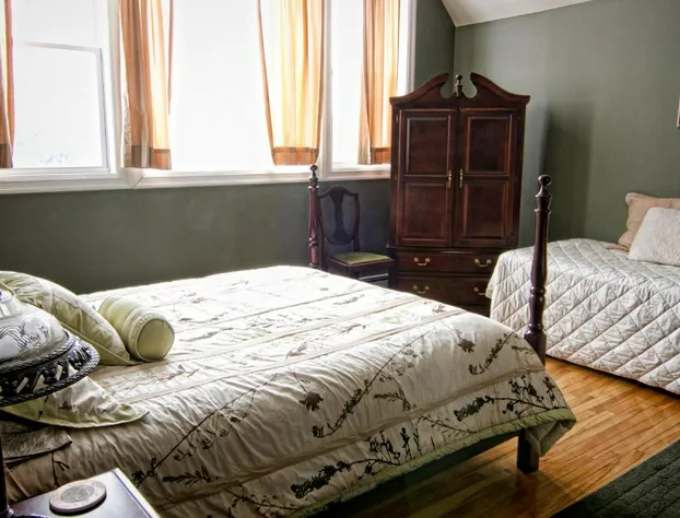 Ye Olde Argyler Lodge hotel detail image 4