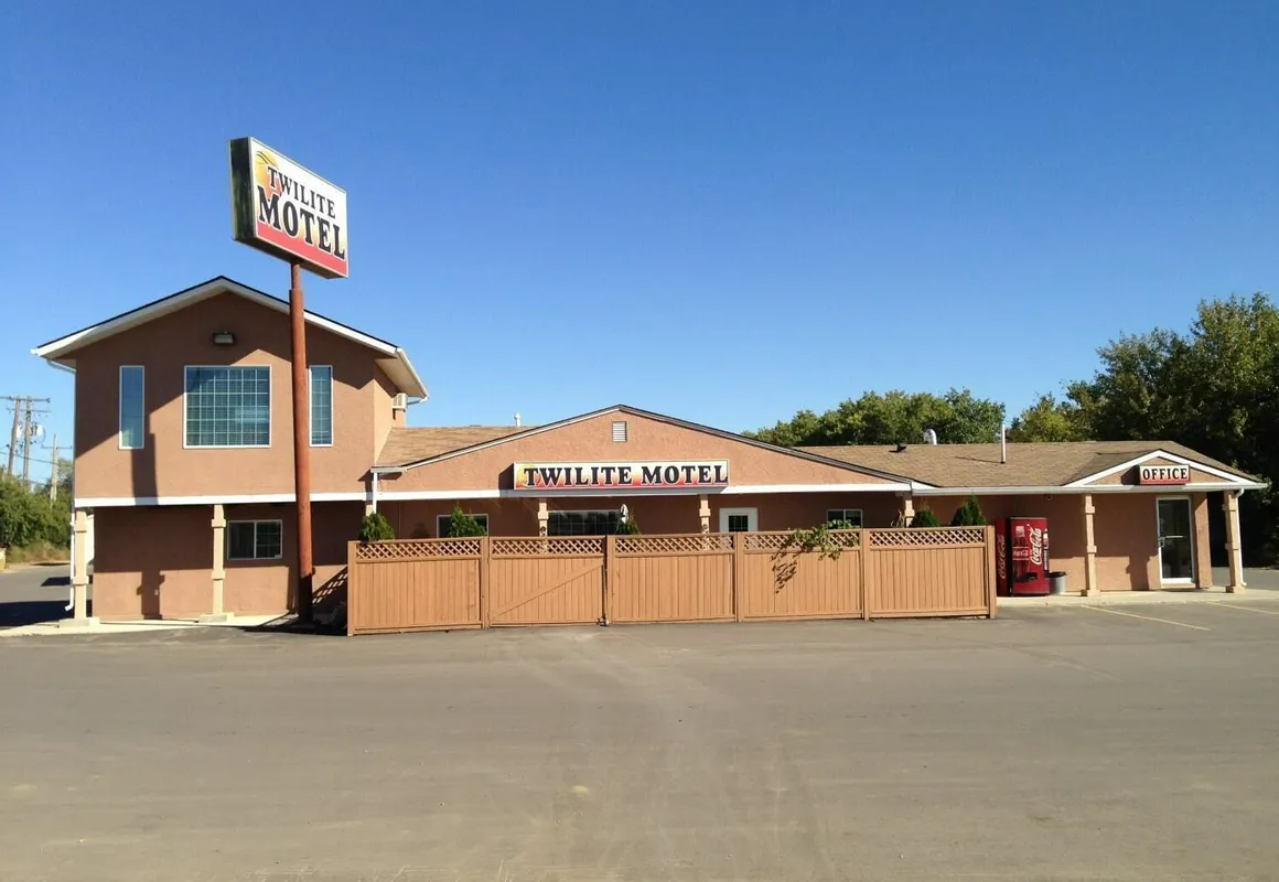 Twilite Motel & RV Park hotel hero