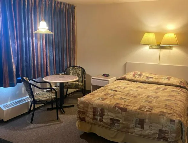 Chinook Motel hotel detail image 4