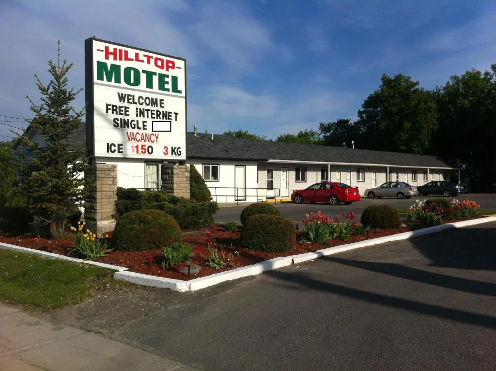 Hilltop Motel hotel hero