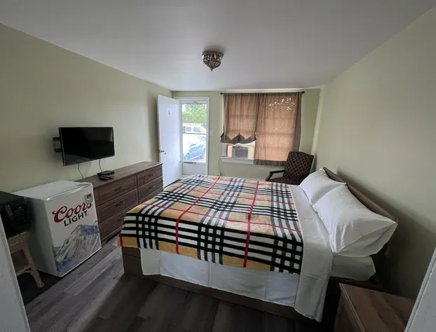 Maple Leaf Motel hotel detail image 4