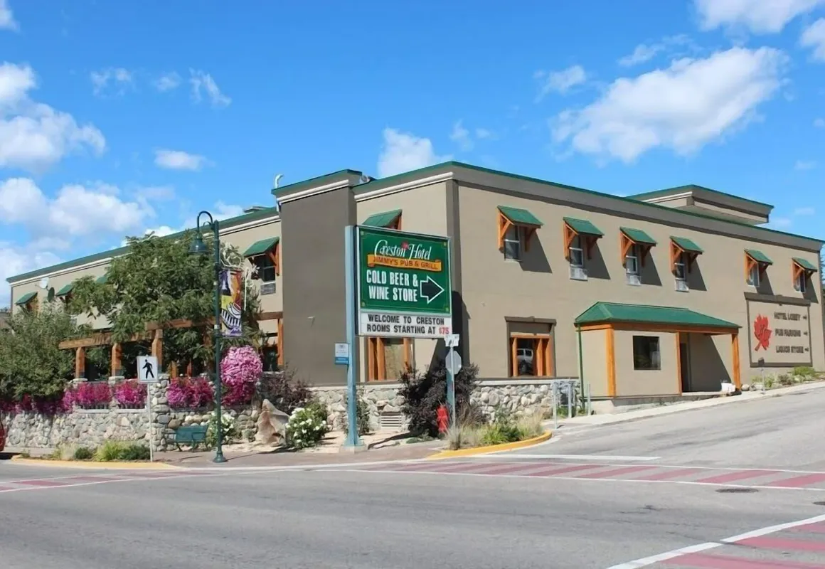 Creston Hotel hotel hero