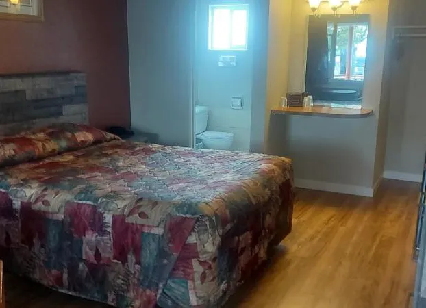 Lazy Bear Lodge hotel detail image 2