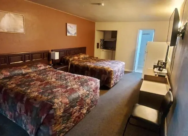 Lazy Bear Lodge hotel detail image 4