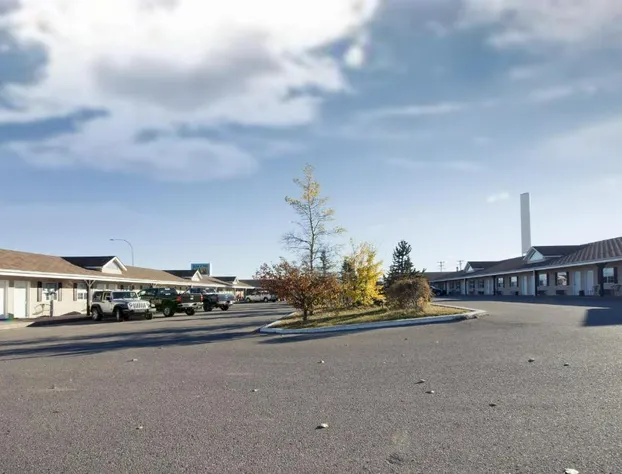 Bow River Inn hotel detail image 1