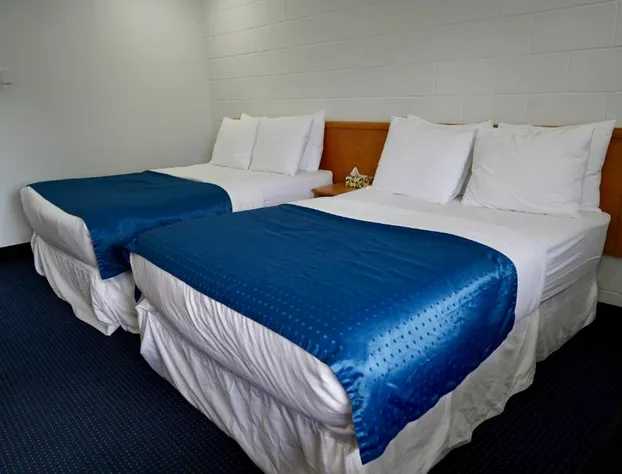 Cedar Lane Motel hotel detail image 4