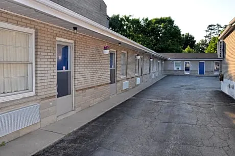 Royal Inn hotel detail image 3