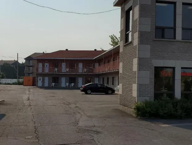 Falcon Motel Brossard hotel detail image 3