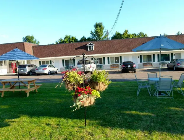 Country Squire Motel hotel detail image 2