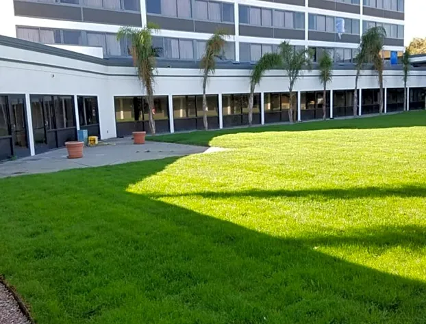 Radisson Hotel Oakland Airport hotel detail image 1