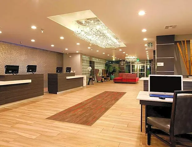 Radisson Hotel Oakland Airport hotel detail image 4