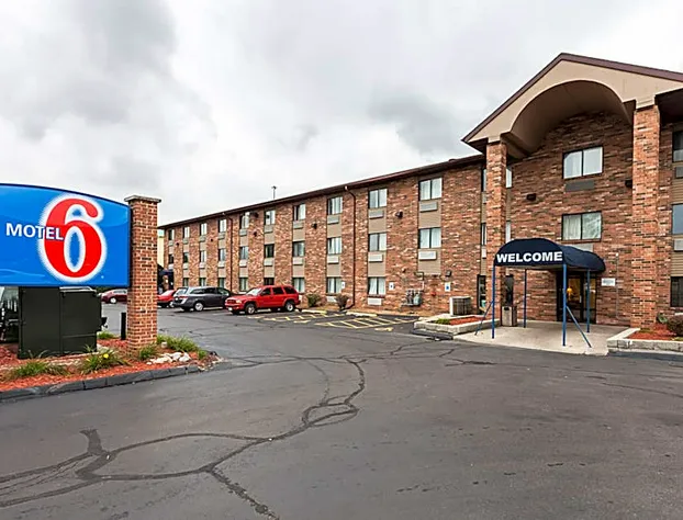 Motel 6 Milwaukee, WI - Glendale hotel detail image 4