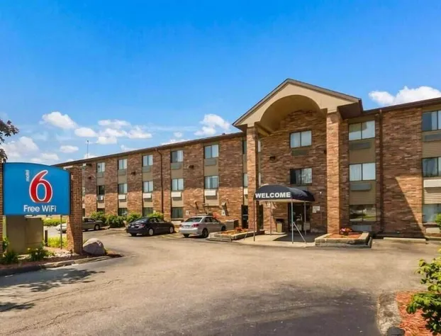 Motel 6 Milwaukee, WI - Glendale hotel detail image 2